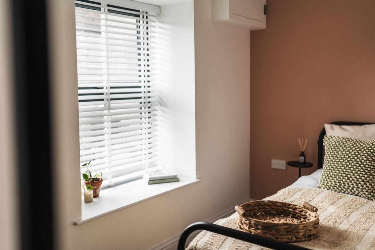 Wych Cottage, Striking 2 Bed, Parking, Ground Floor Flat - Step Free Somerton  Εξωτερικό φωτογραφία